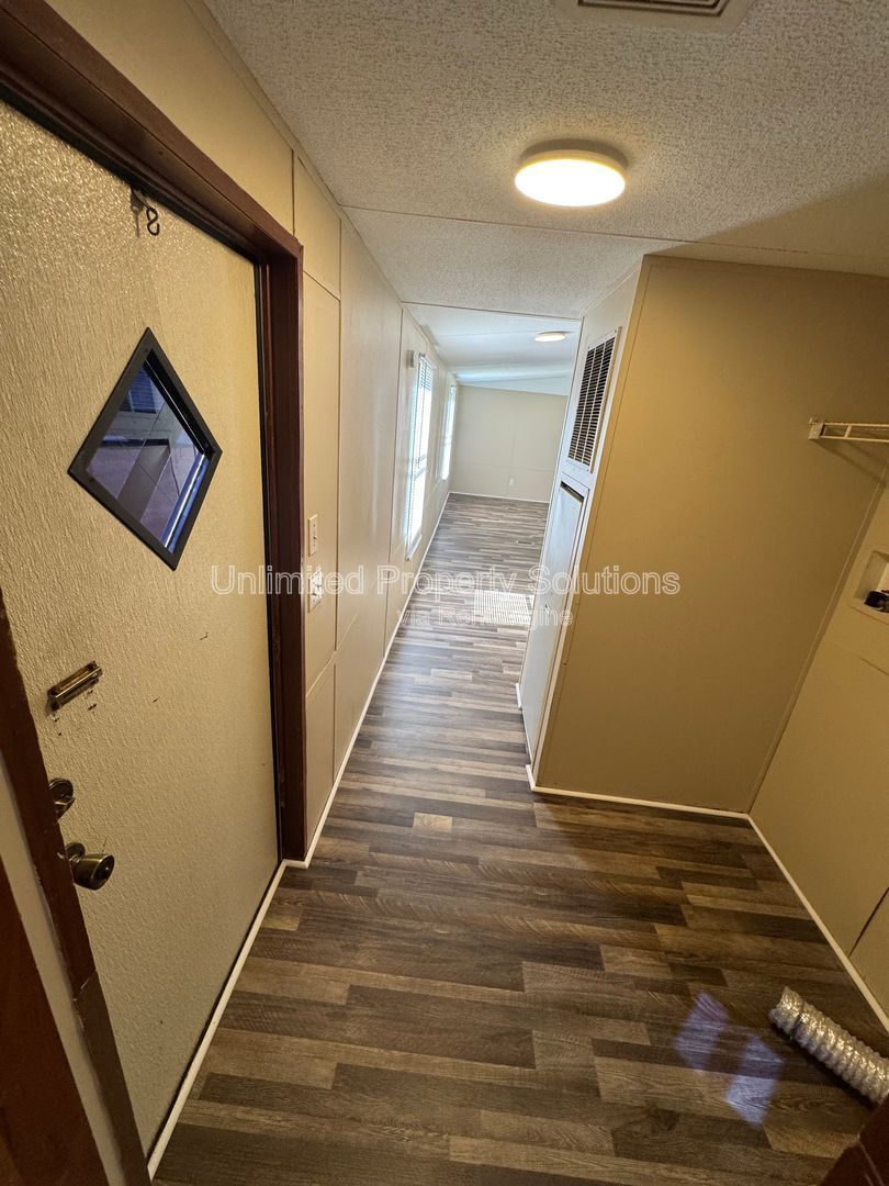 Gallery Image 16