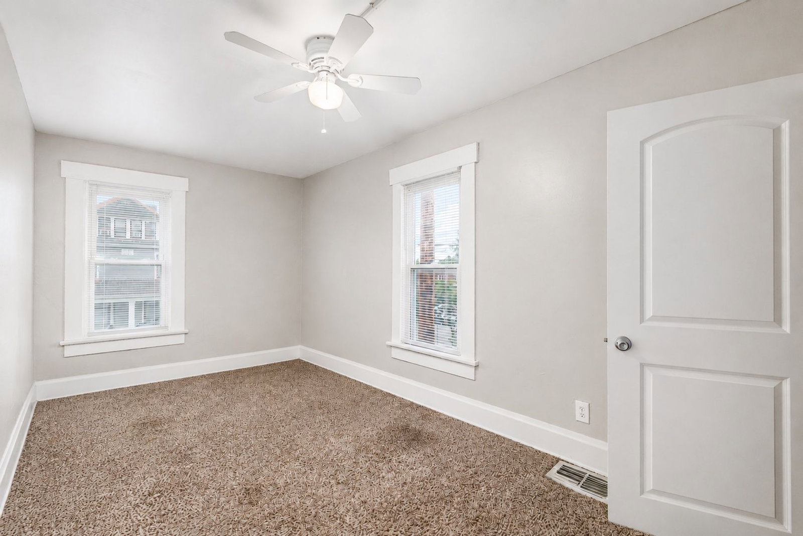 Gallery Image 19