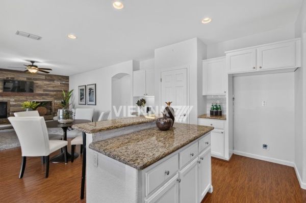 Gallery Image 17