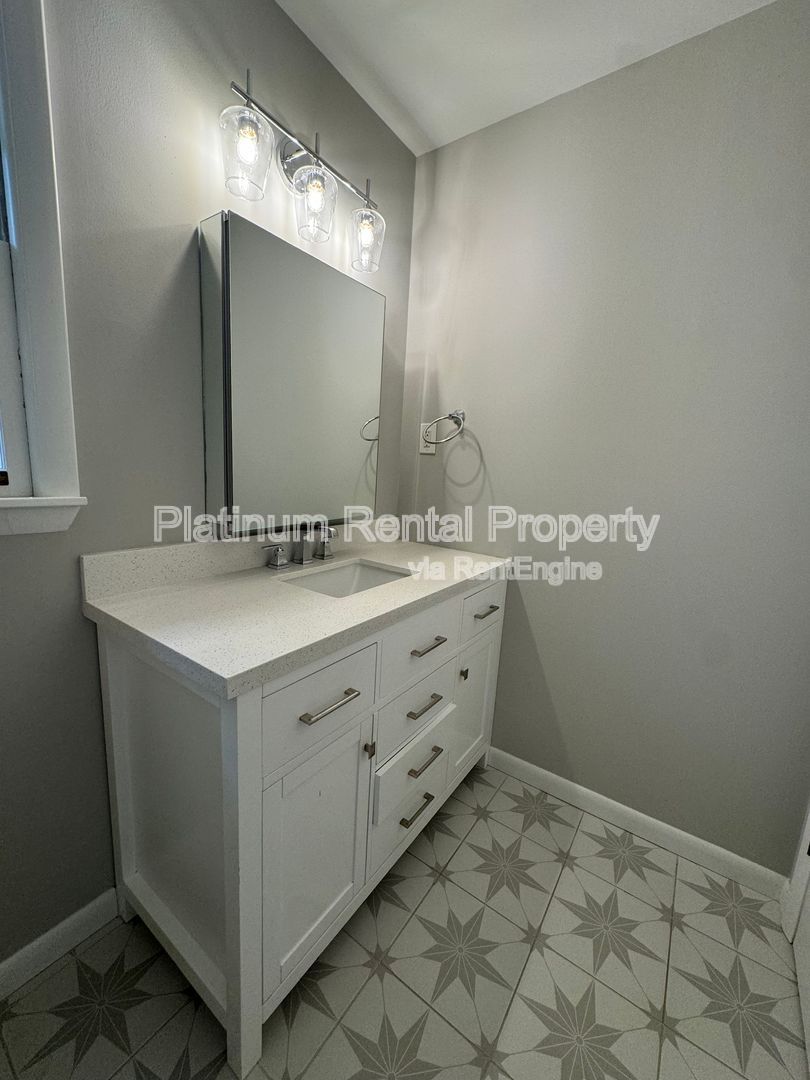 Gallery Image 18