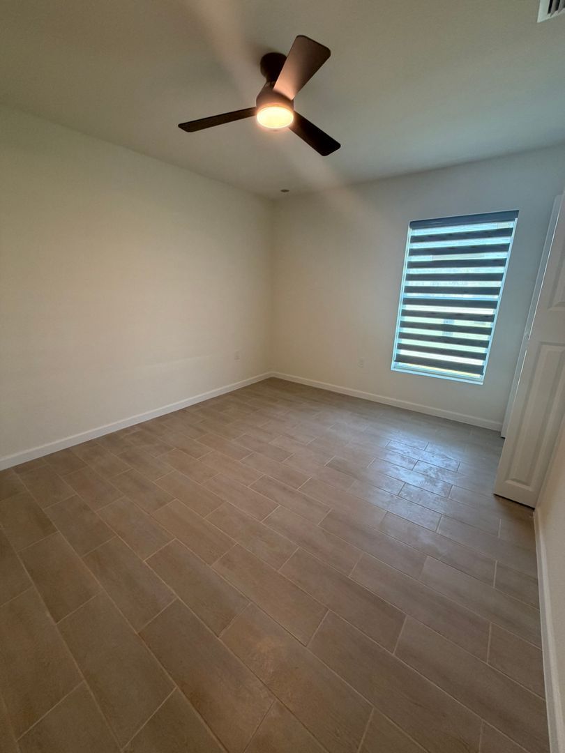 Gallery Image 17