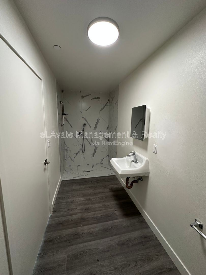 Gallery Image 20
