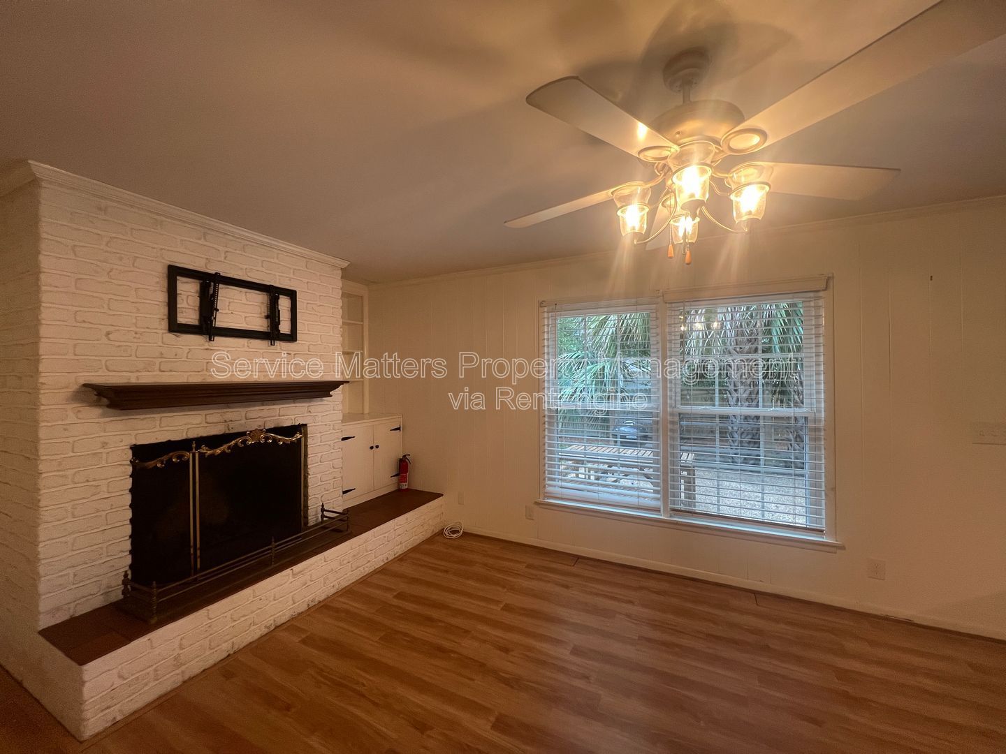 Gallery Image 13
