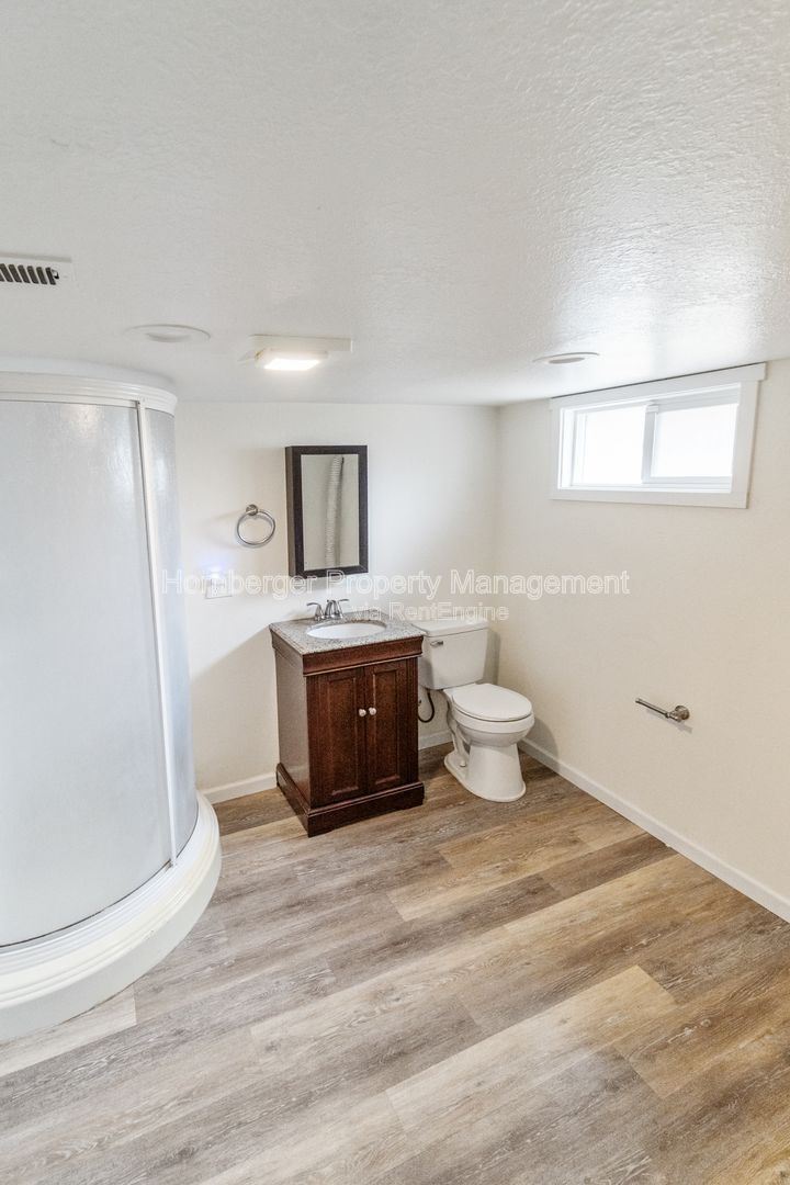 Gallery Image 17