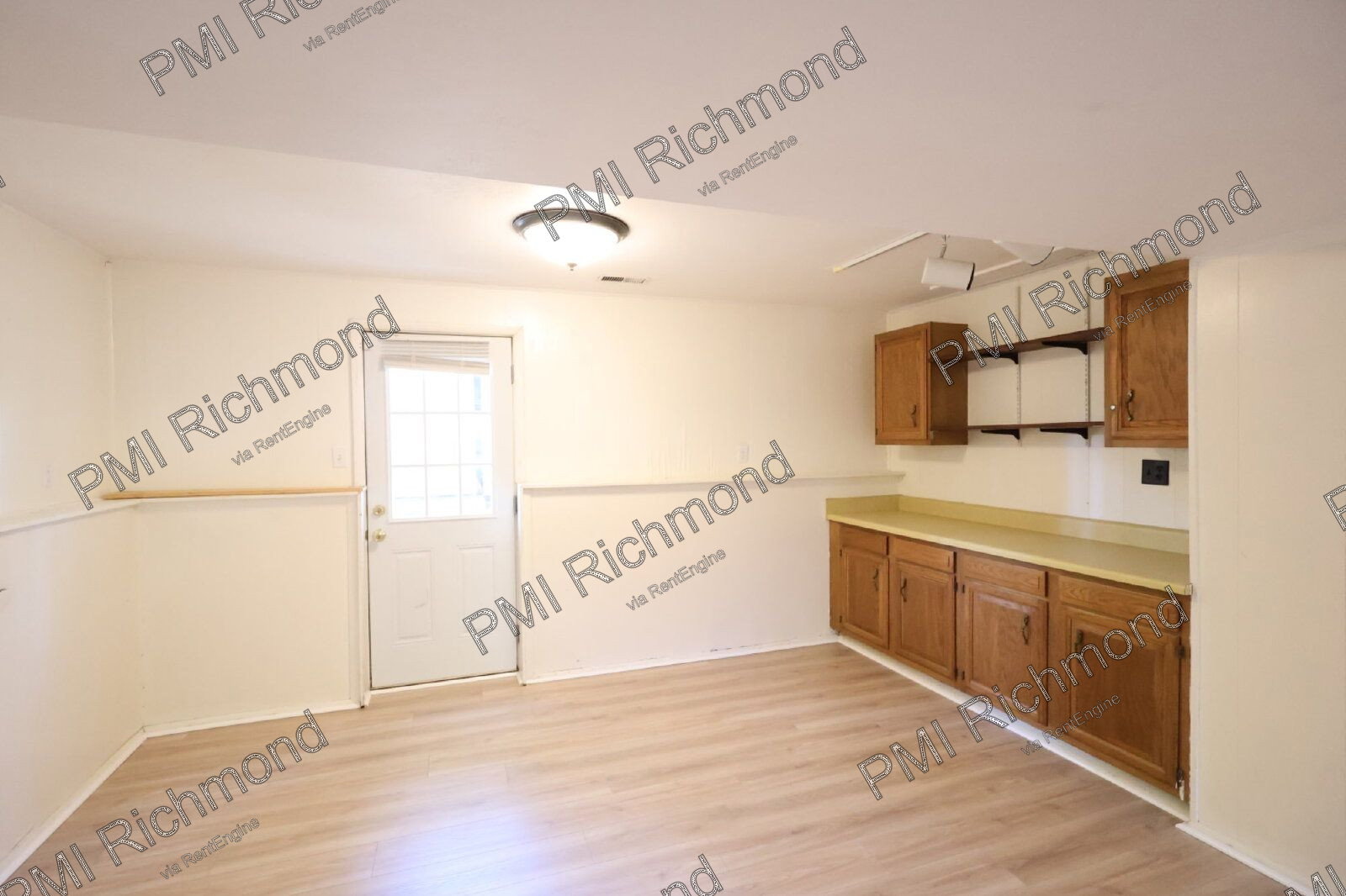 Gallery Image 16