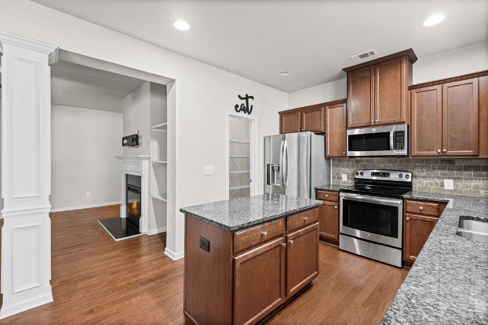 Gallery Image 16