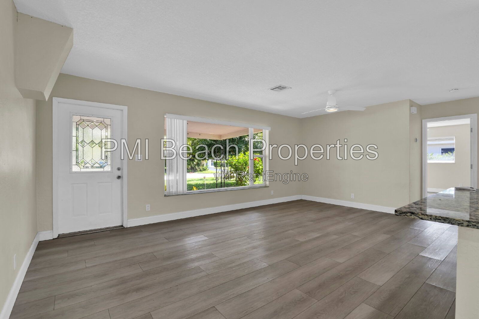 Gallery Image 0