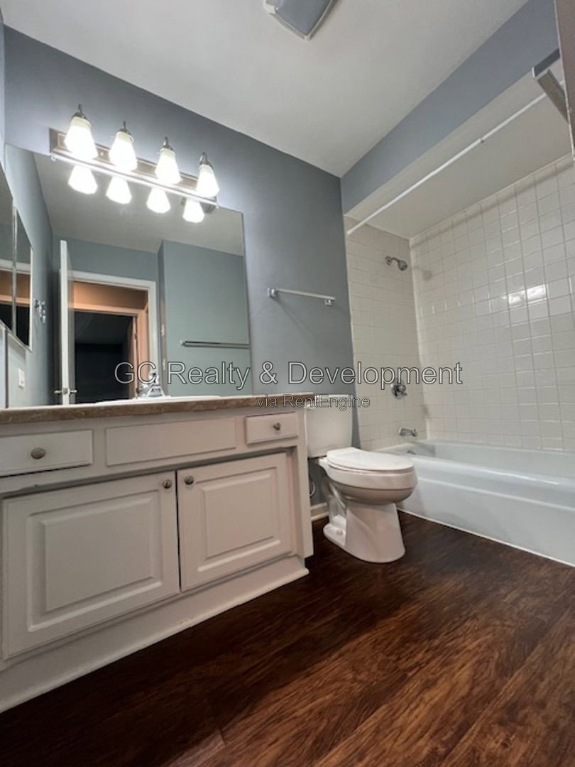 Gallery Image 12