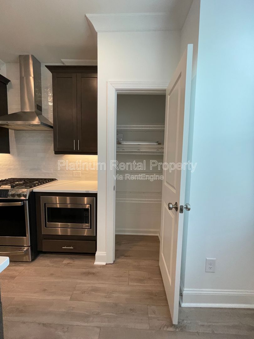 Gallery Image 37