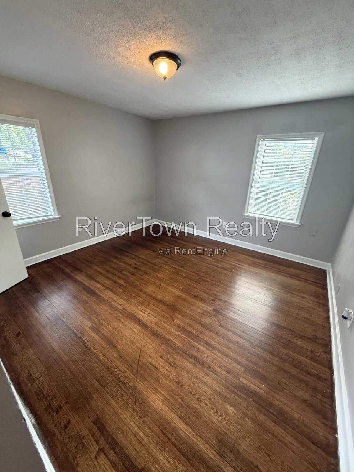 Gallery Image 19
