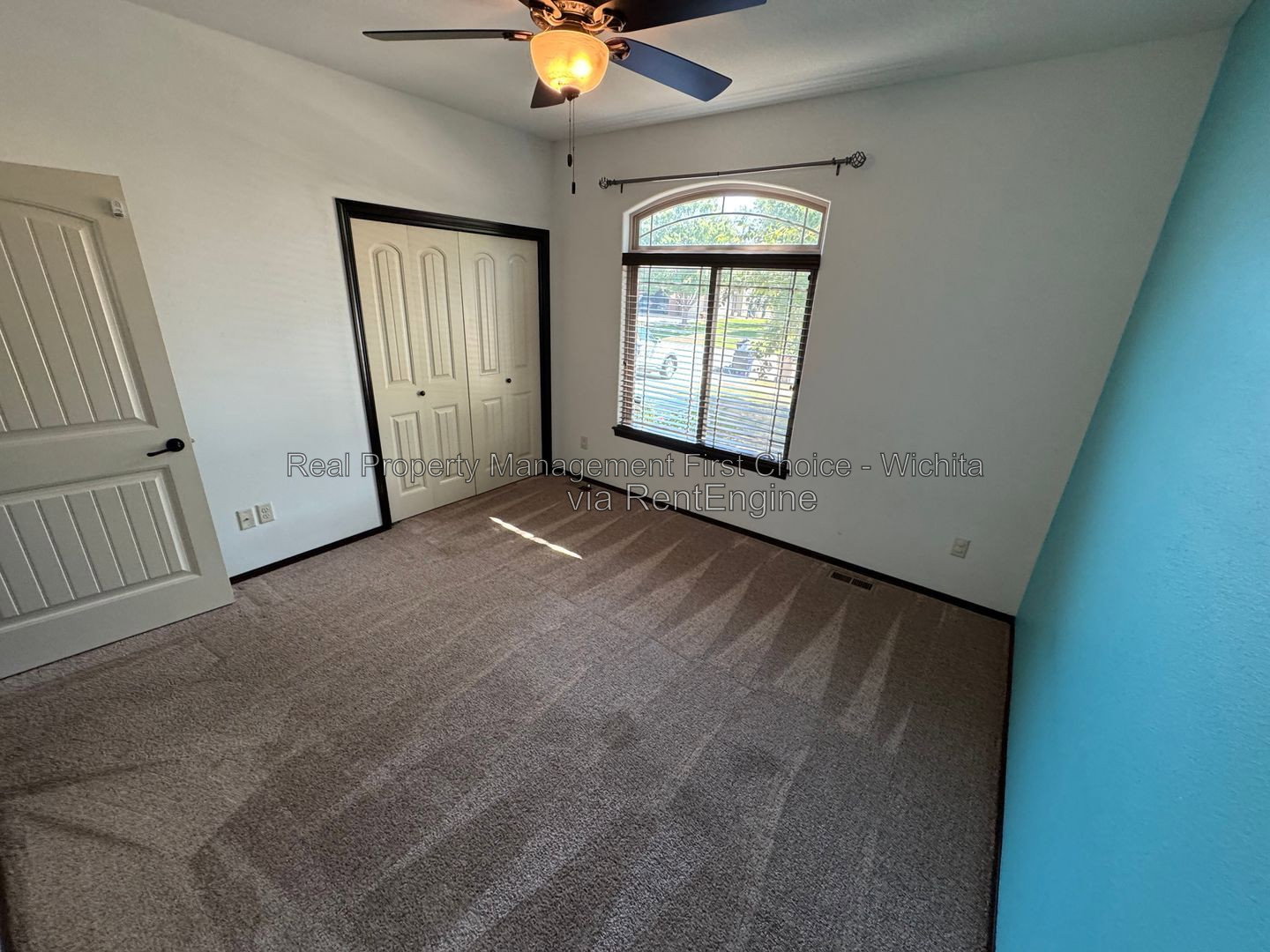 Gallery Image 19