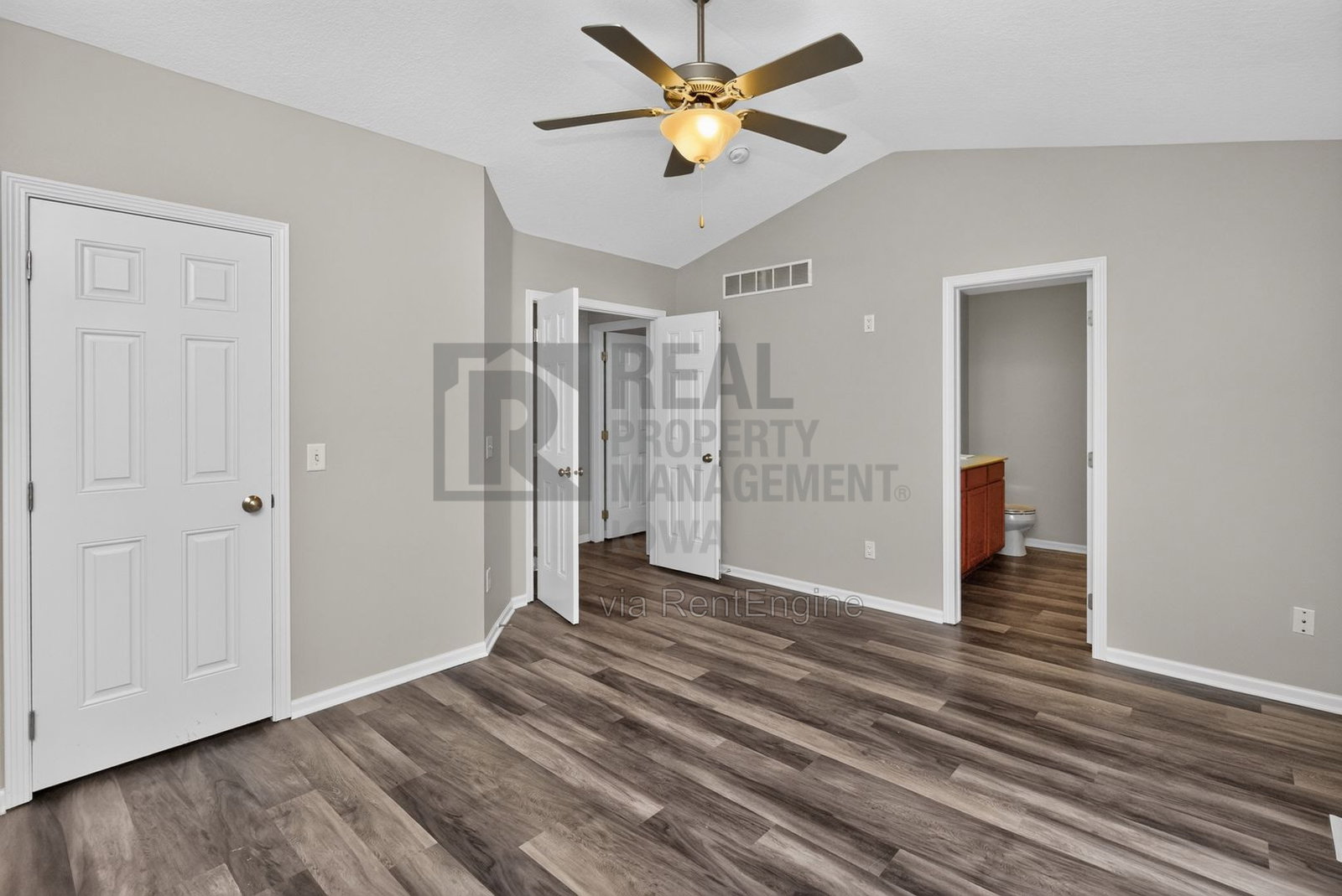 Gallery Image 19