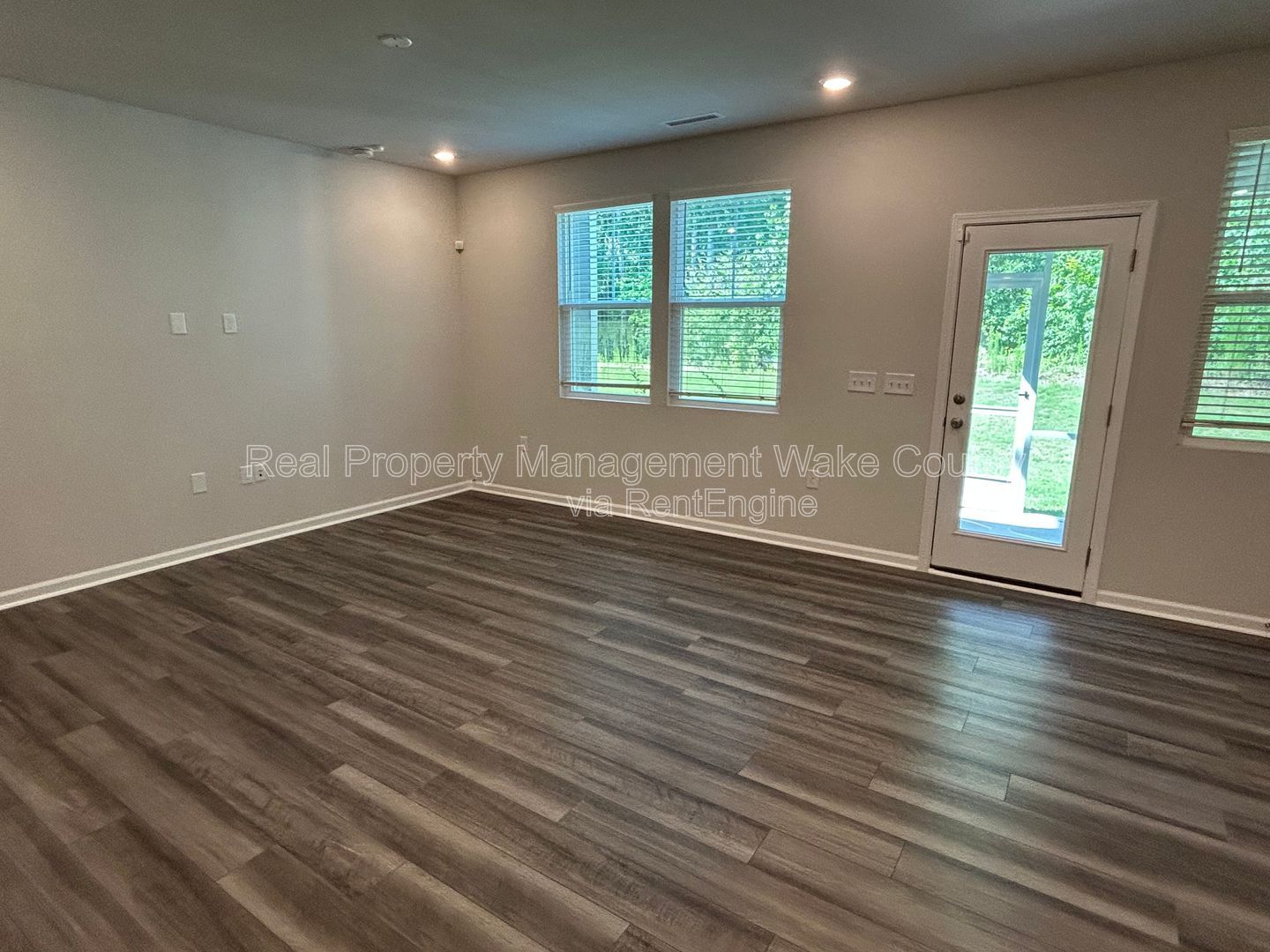 Gallery Image 17