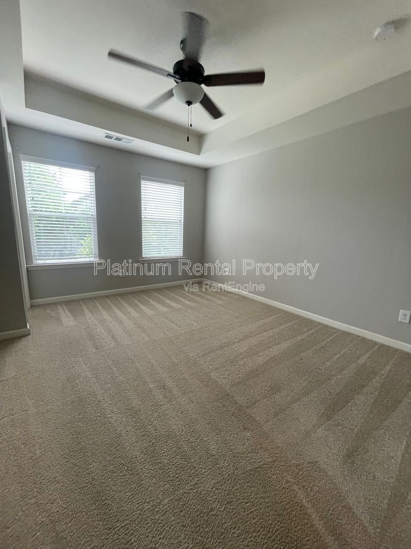 Gallery Image 18