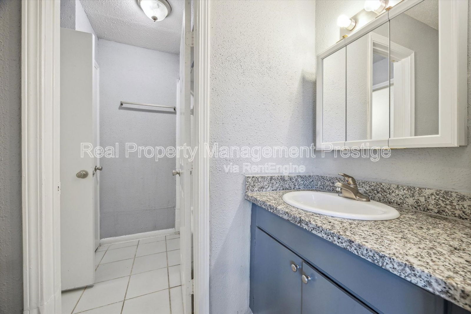Gallery Image 0