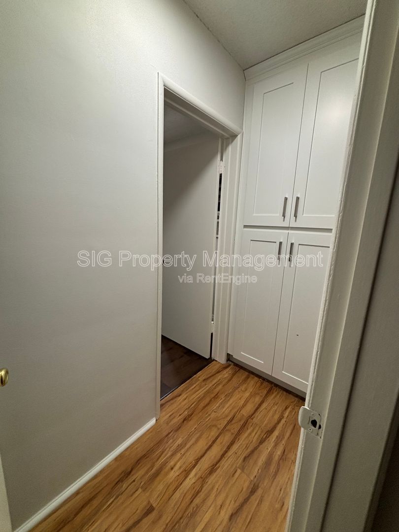 Gallery Image 6