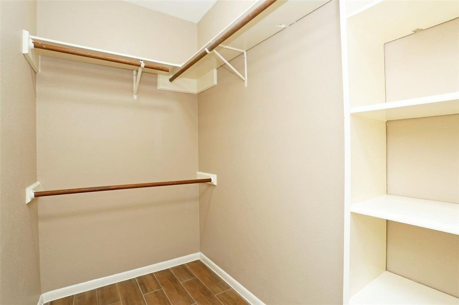 Gallery Image 19