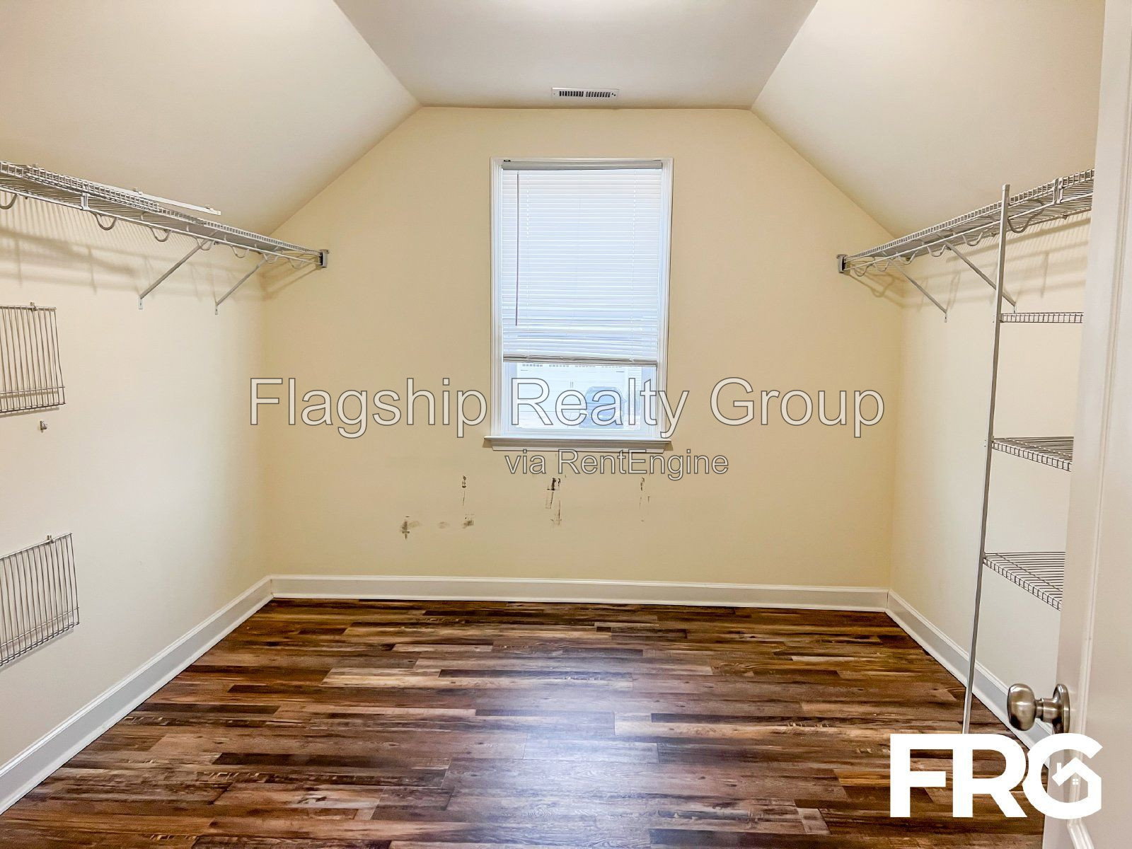Gallery Image 60