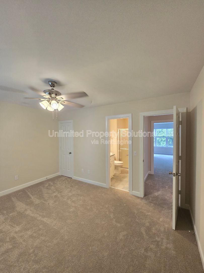 Gallery Image 18