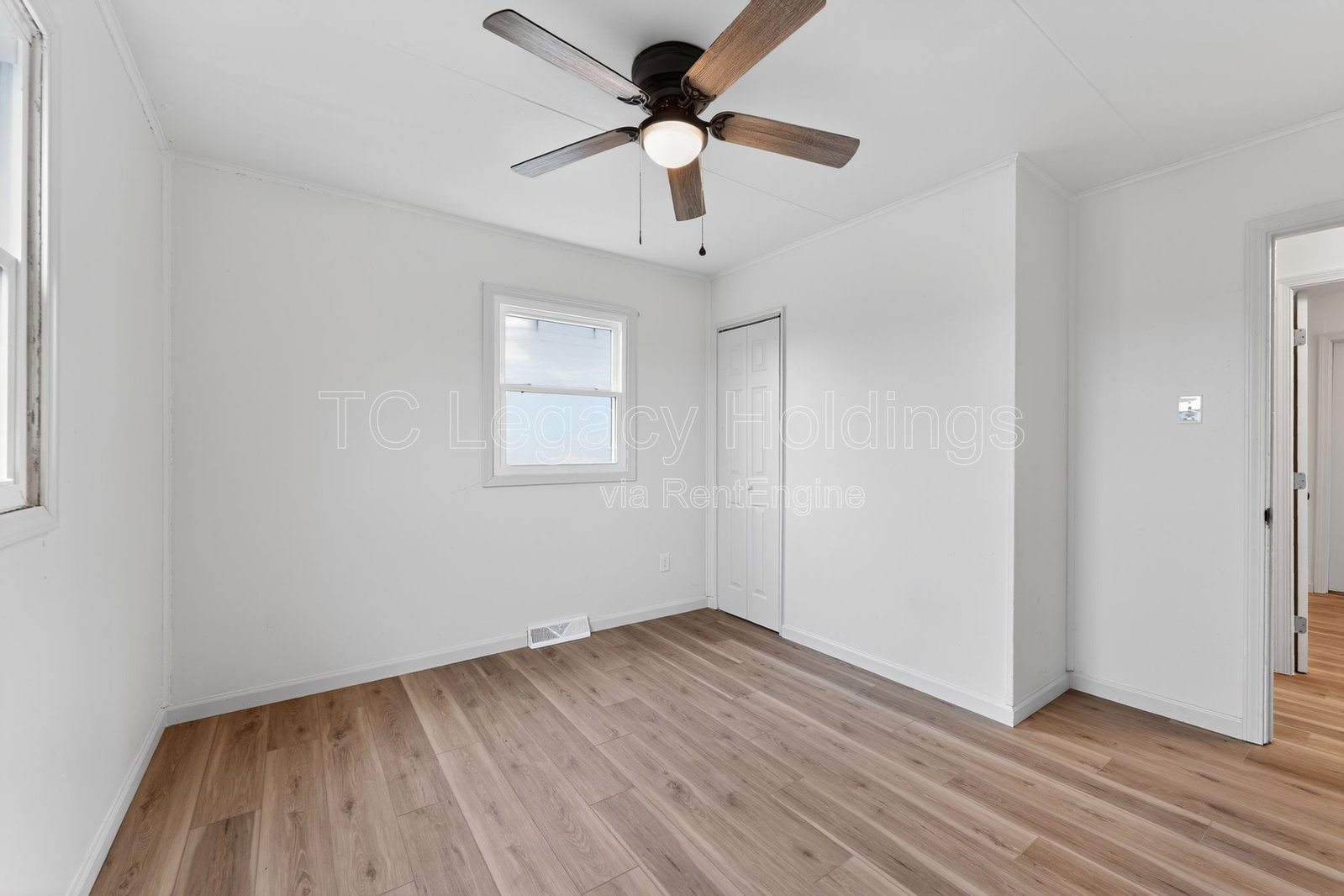Gallery Image 17