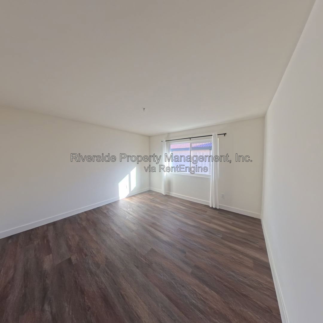 Gallery Image 19