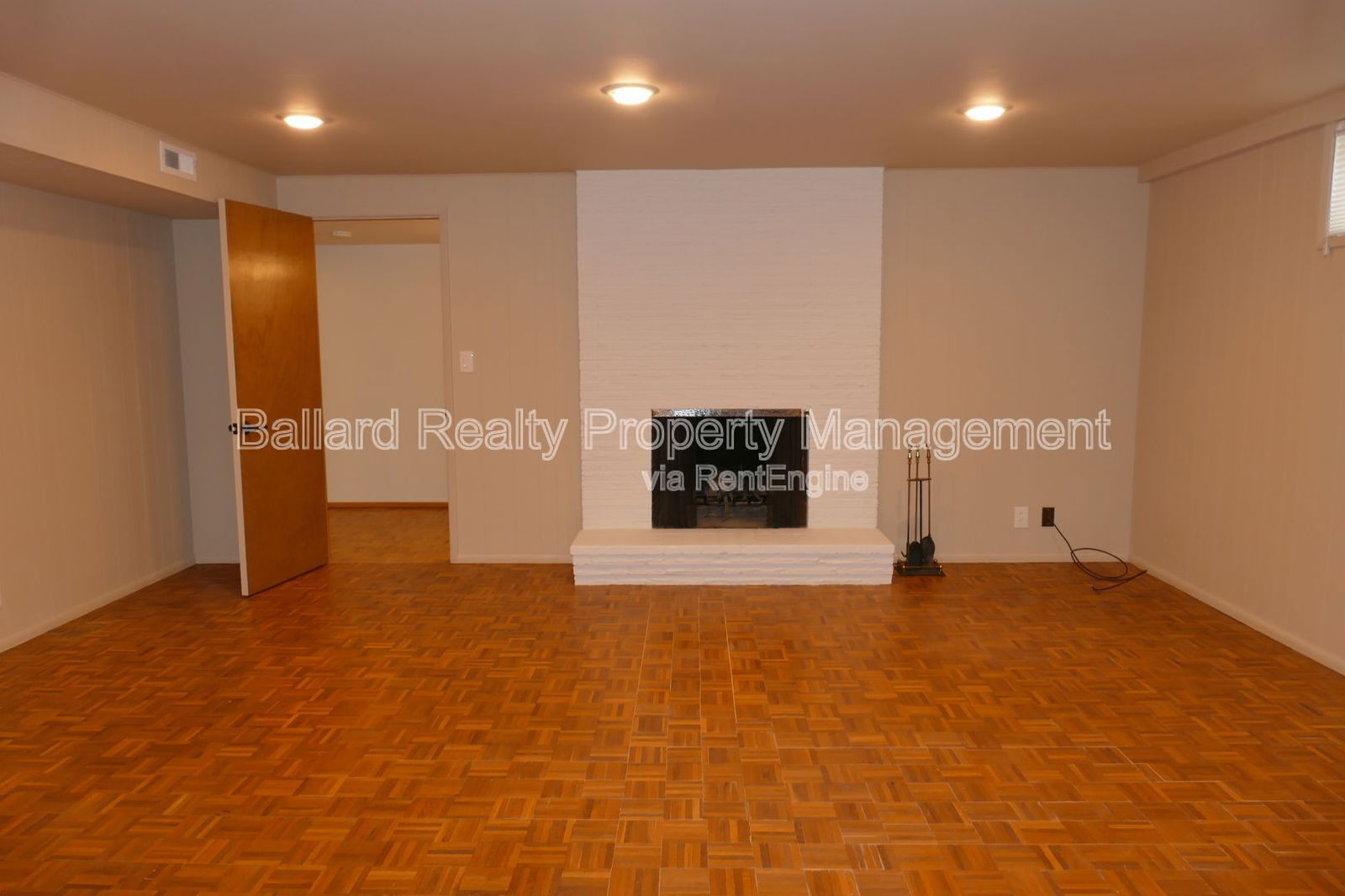 Gallery Image 19