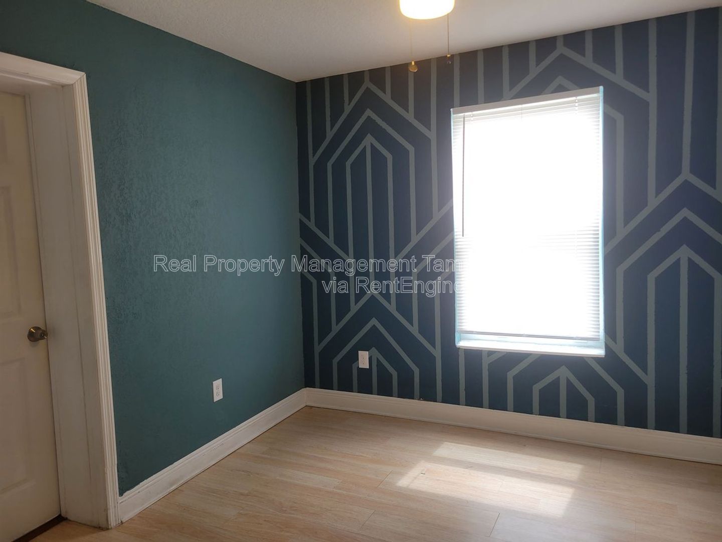 Gallery Image 18