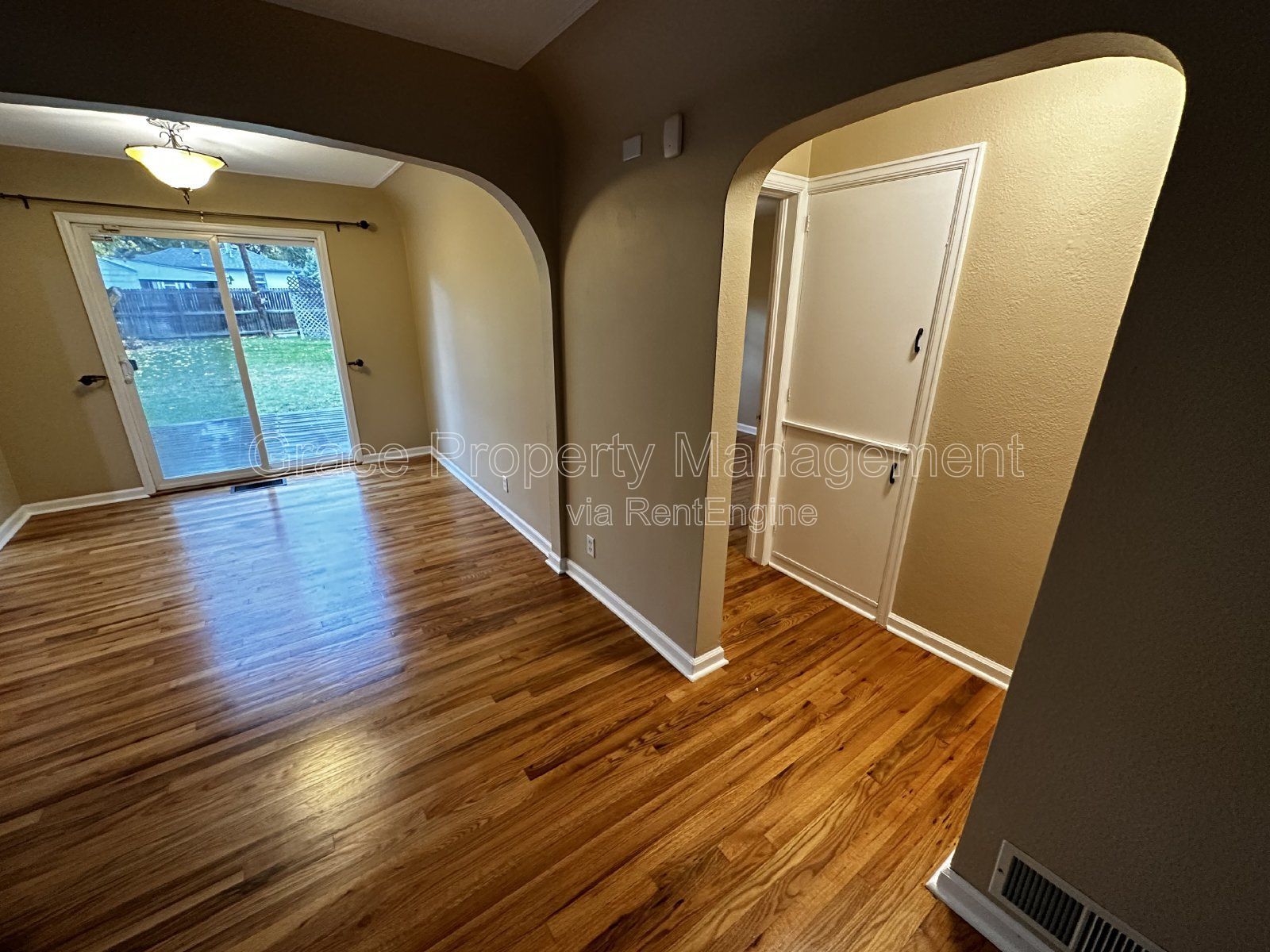 Gallery Image 19