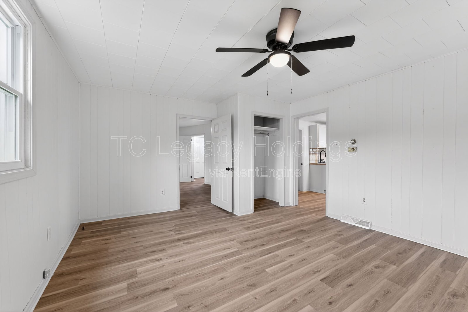 Gallery Image 16
