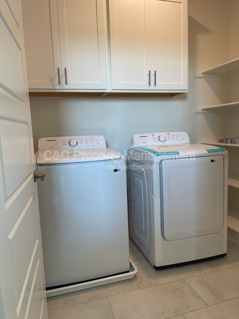 Gallery Image 13
