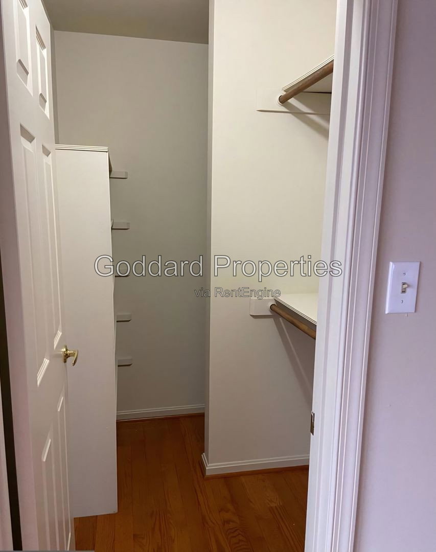 Gallery Image 28