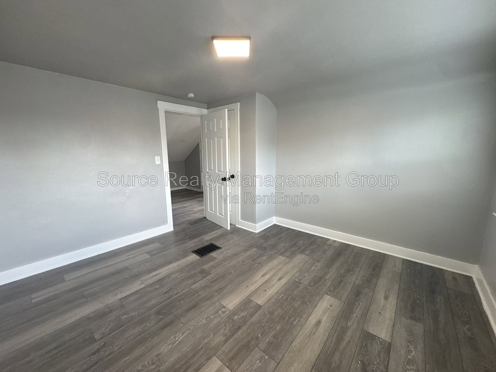 Gallery Image 19
