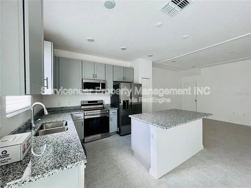 Gallery Image 17