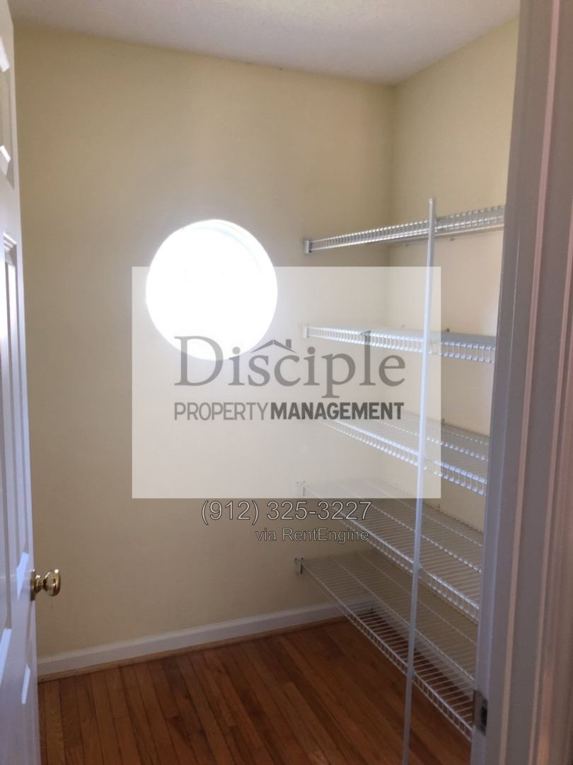 Gallery Image 17
