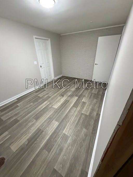 Gallery Image 0
