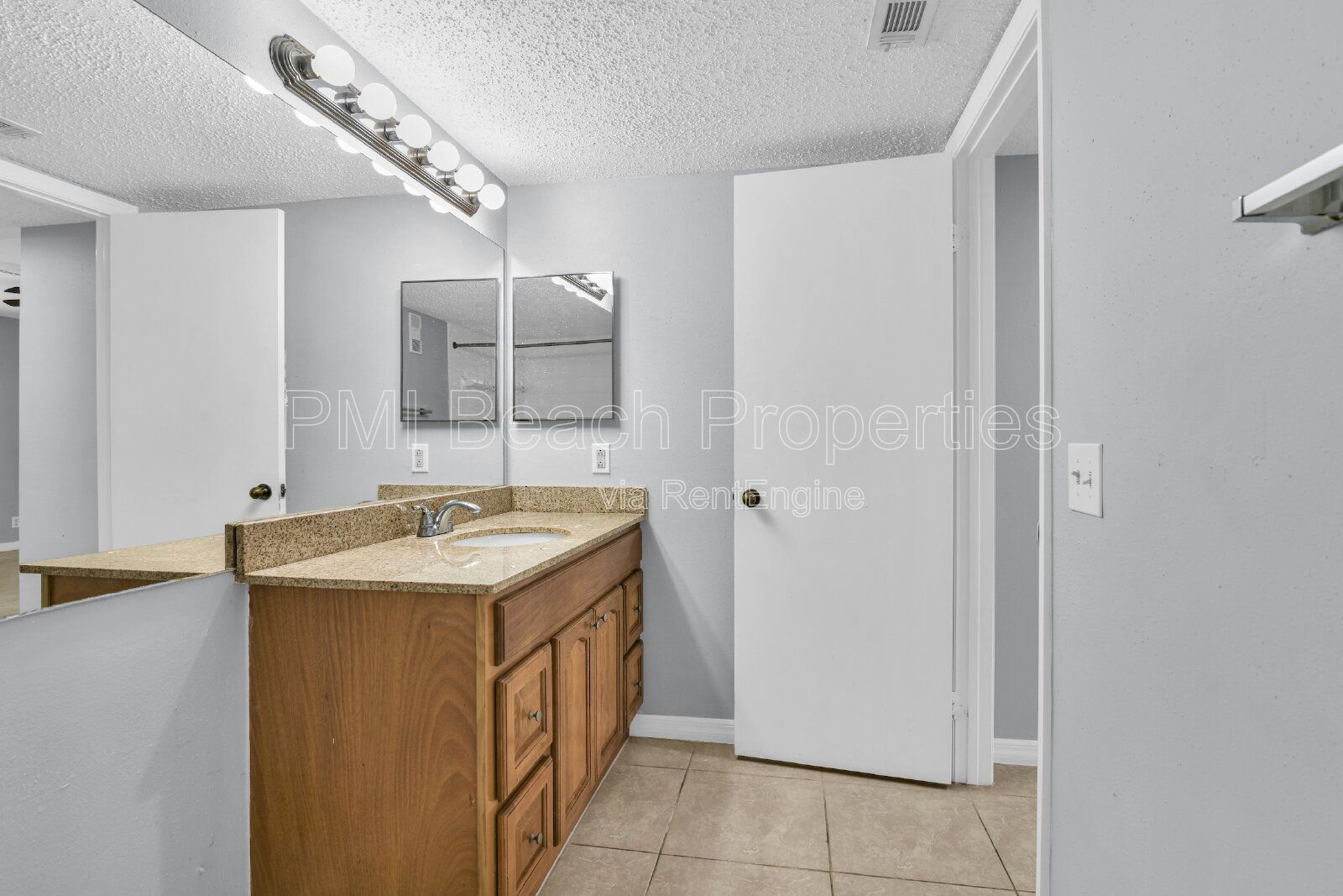 Gallery Image 30