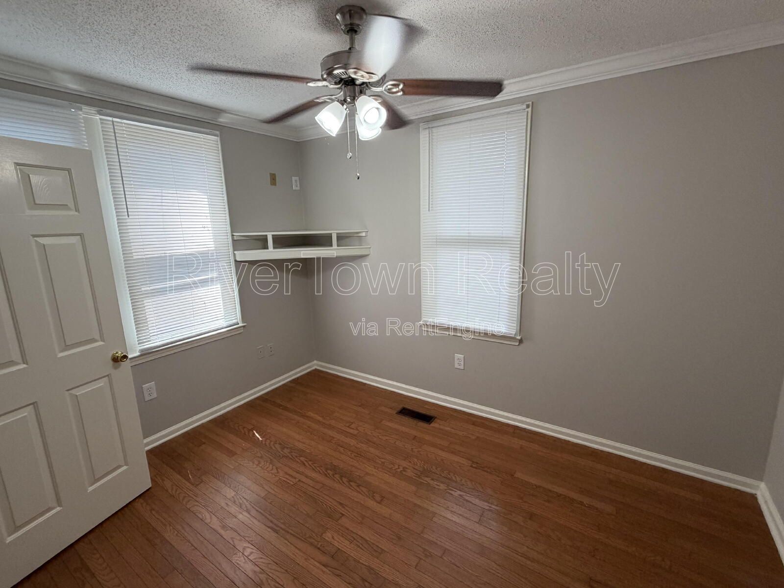 Gallery Image 14