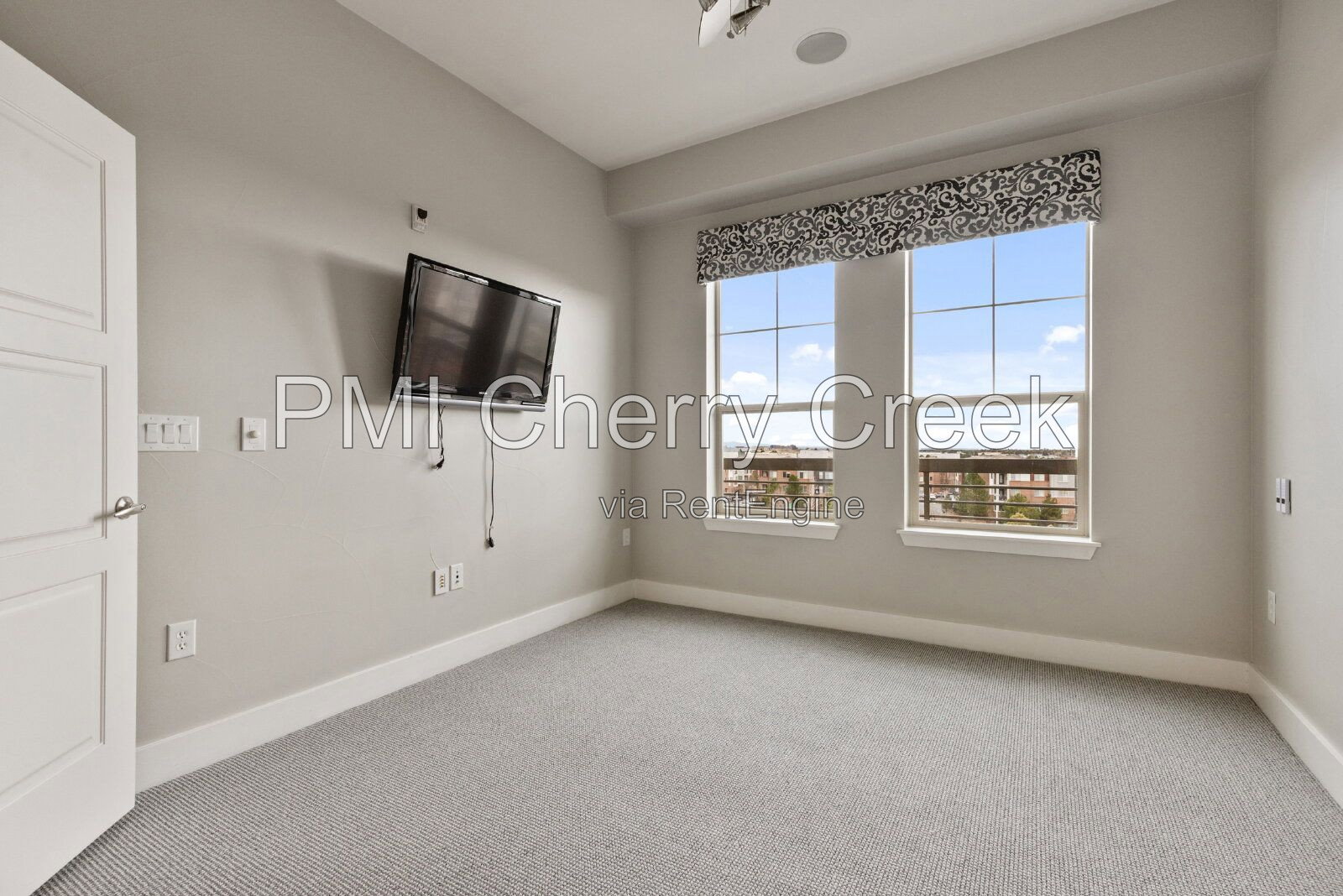 Gallery Image 18