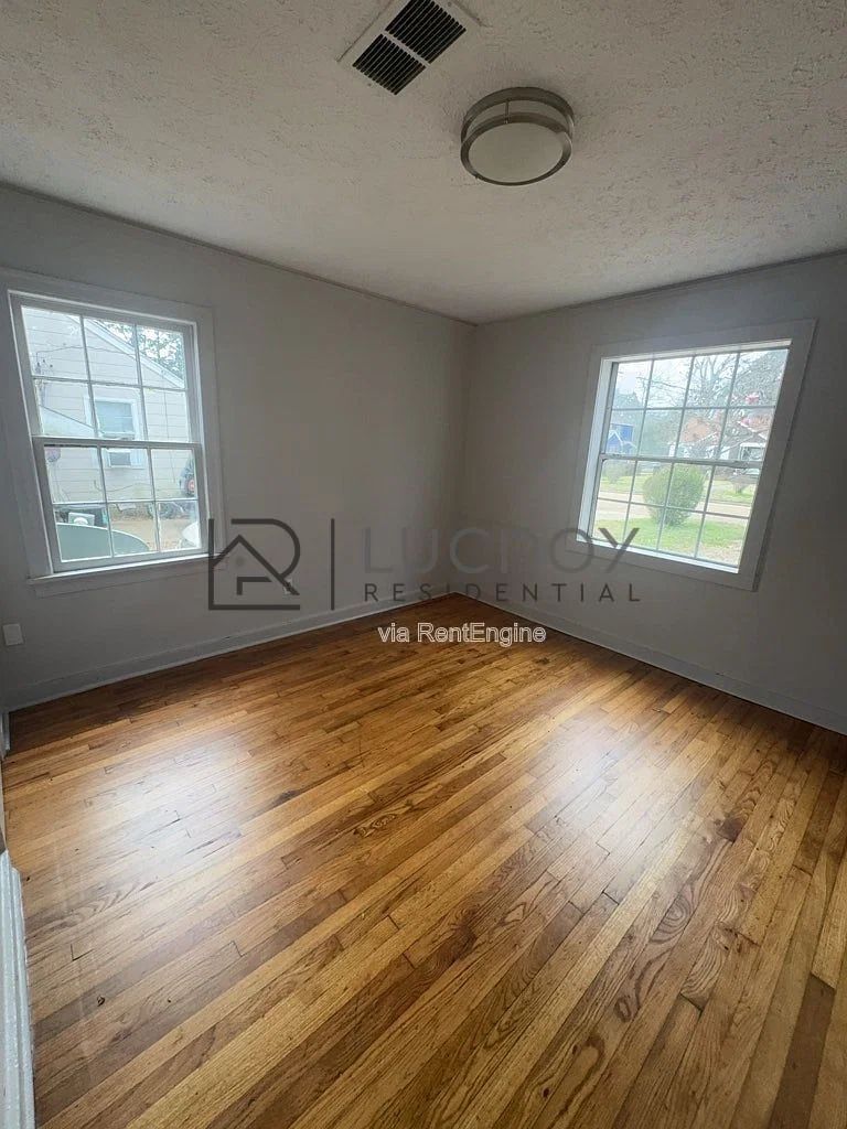Gallery Image 16