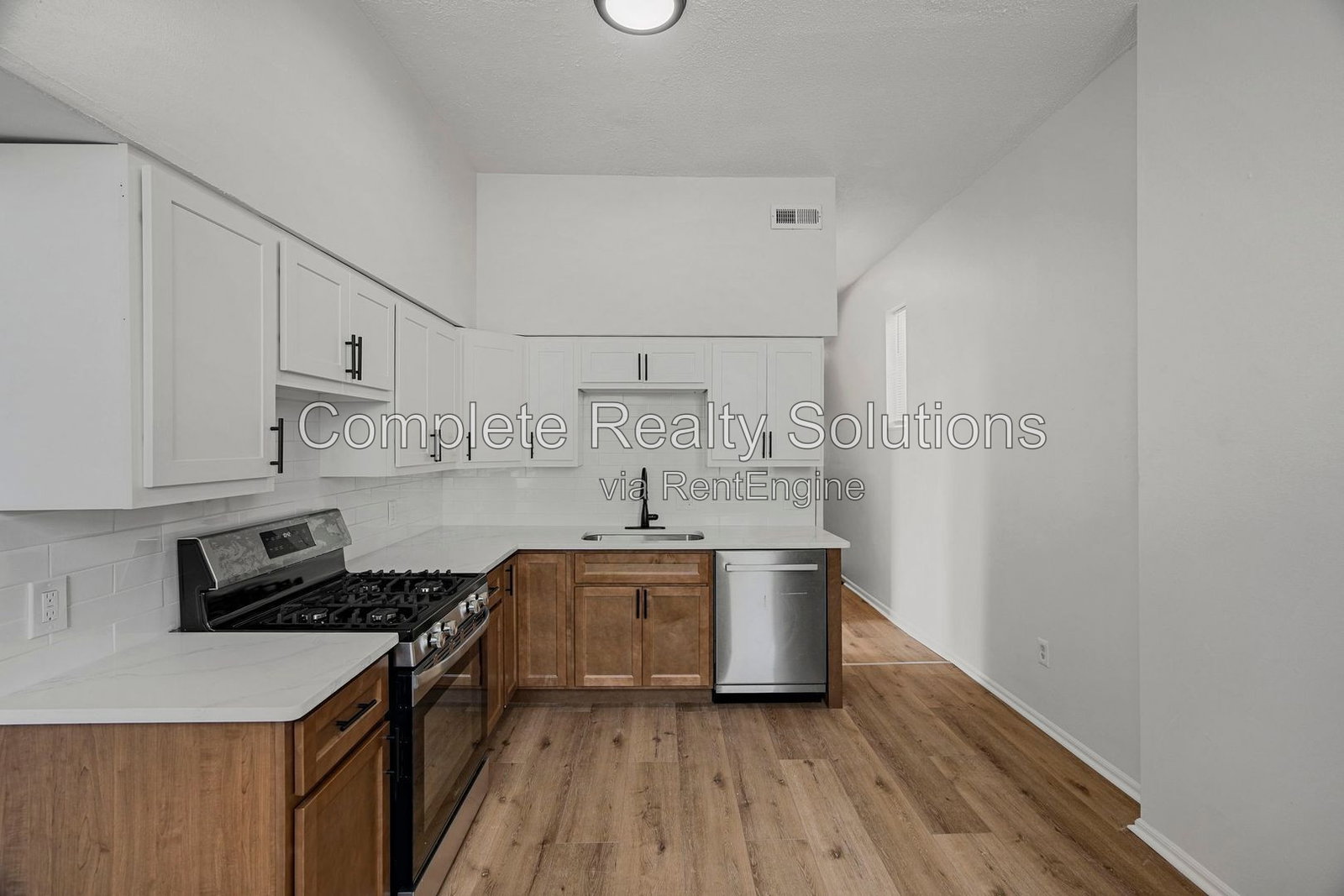 Gallery Image 0