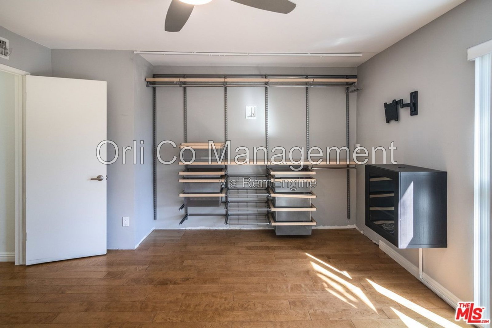 Gallery Image 13