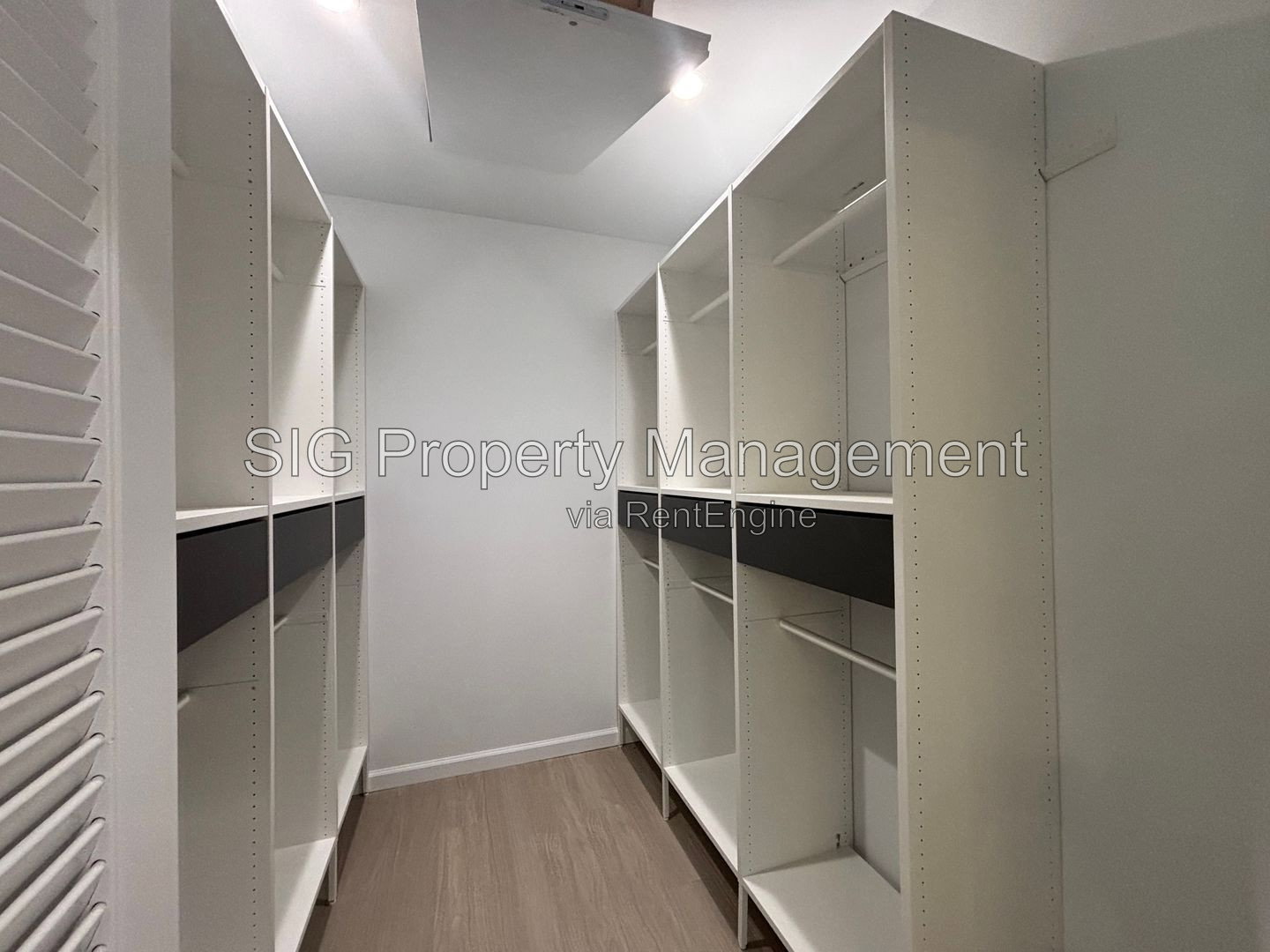 Gallery Image 33