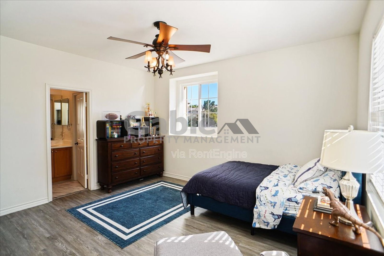 Gallery Image 16
