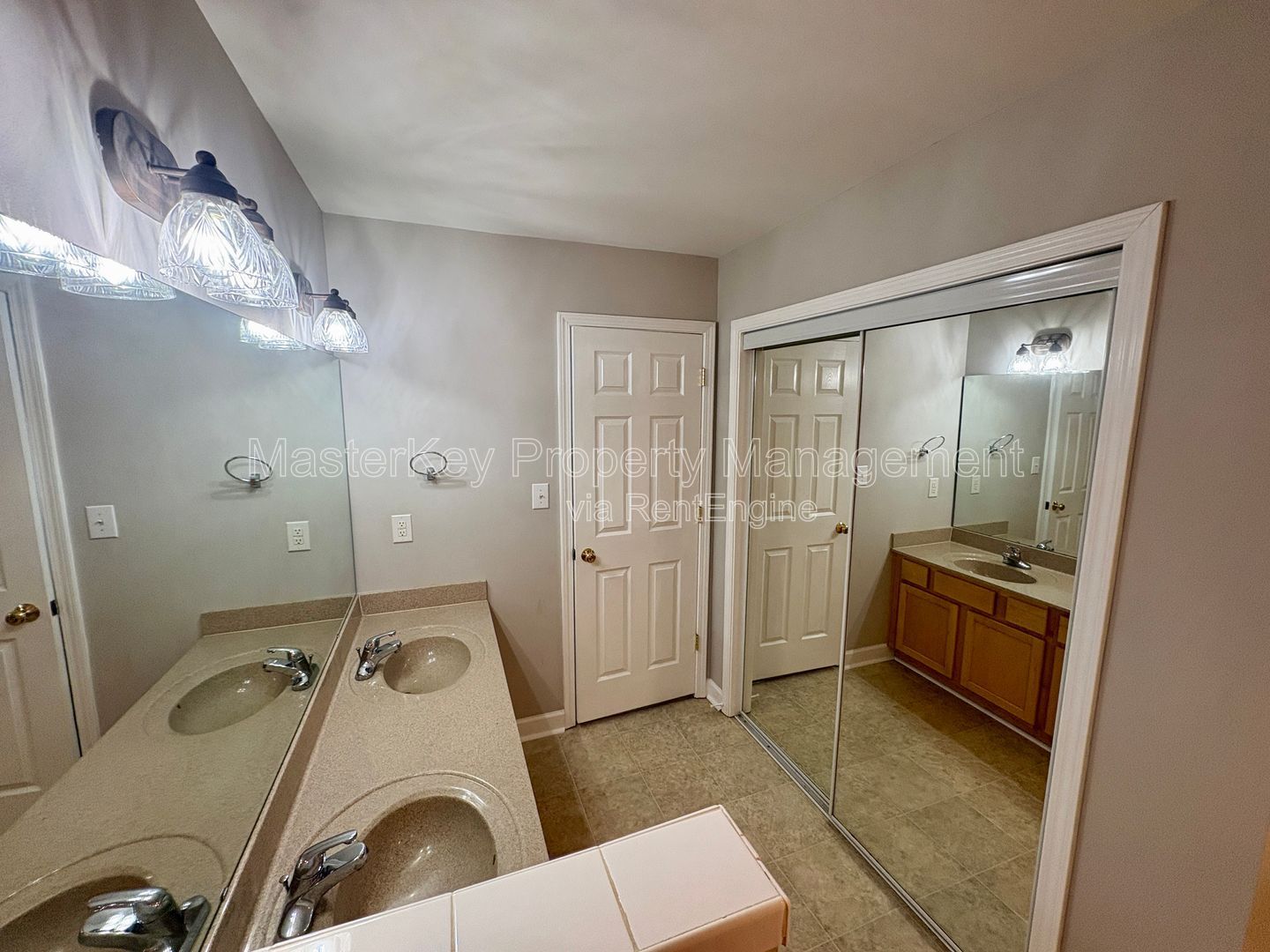Gallery Image 15