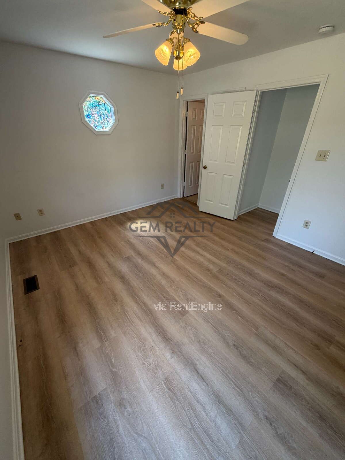 Gallery Image 12