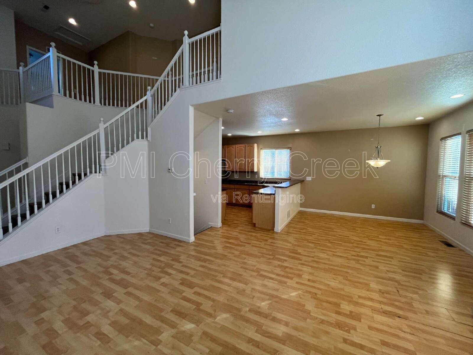 Gallery Image 0