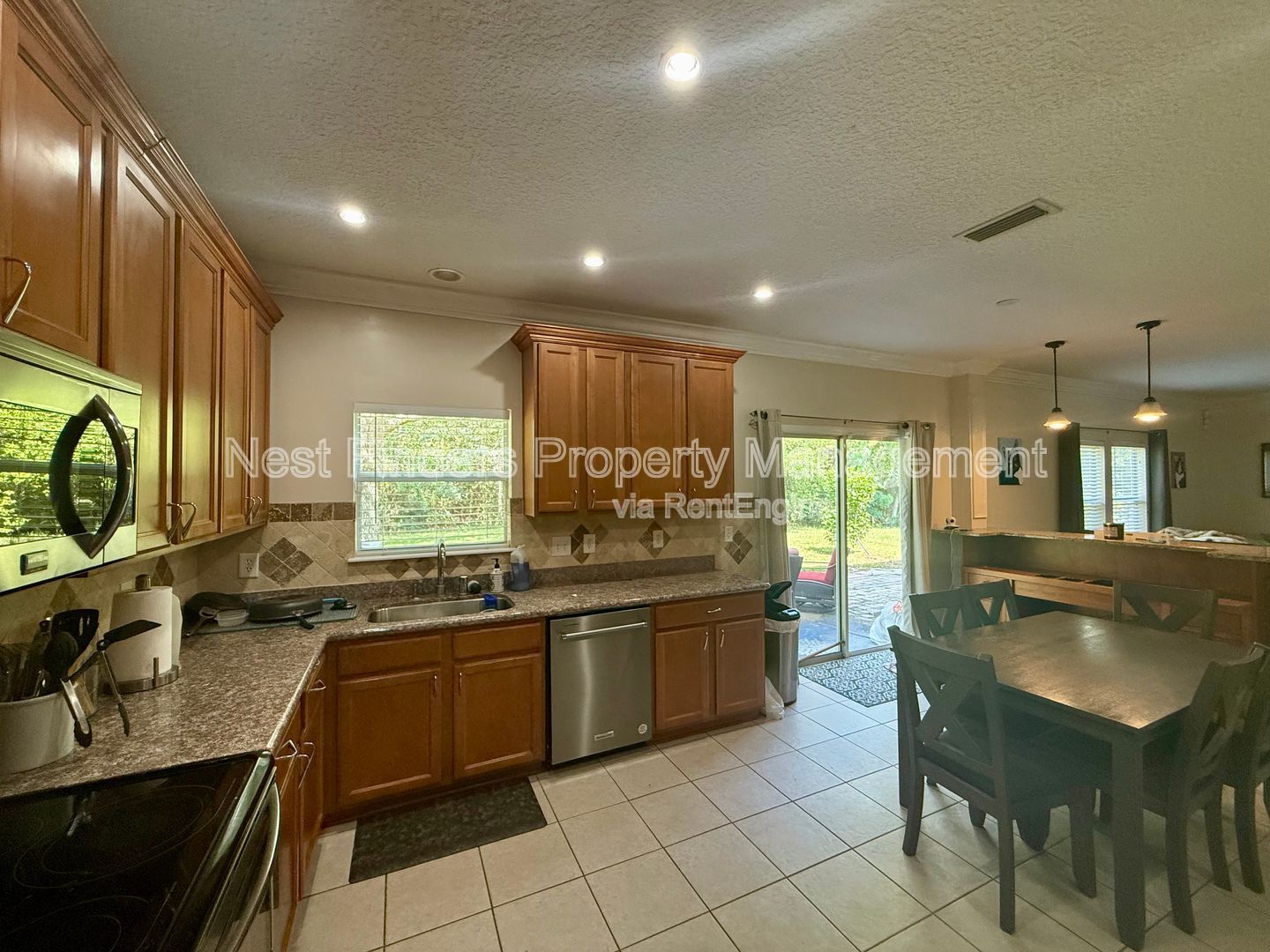 Gallery Image 13
