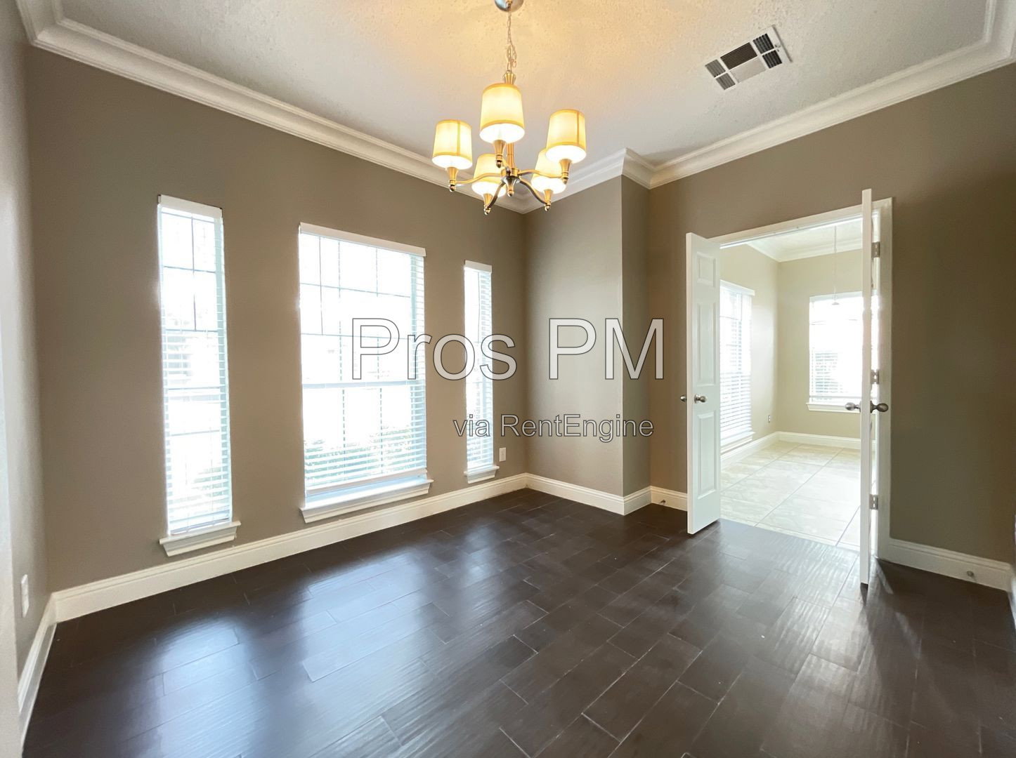 Gallery Image 33