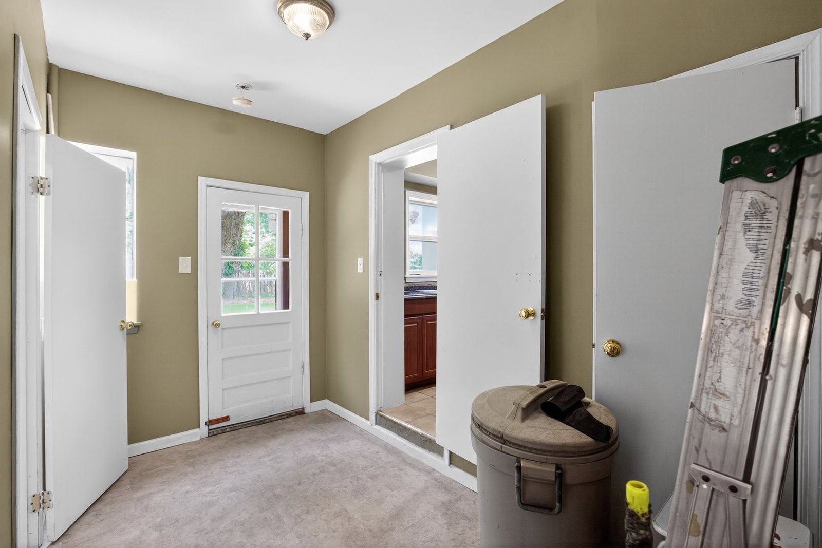 Gallery Image 12