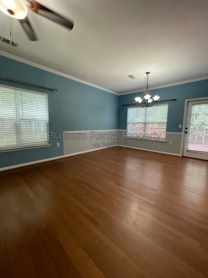 Gallery Image 19
